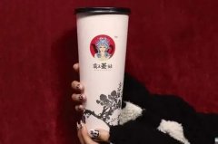 霸王茶姬：茶颜一出惊四座，六宫粉黛无颜色-霸王茶姬店加盟大概需要